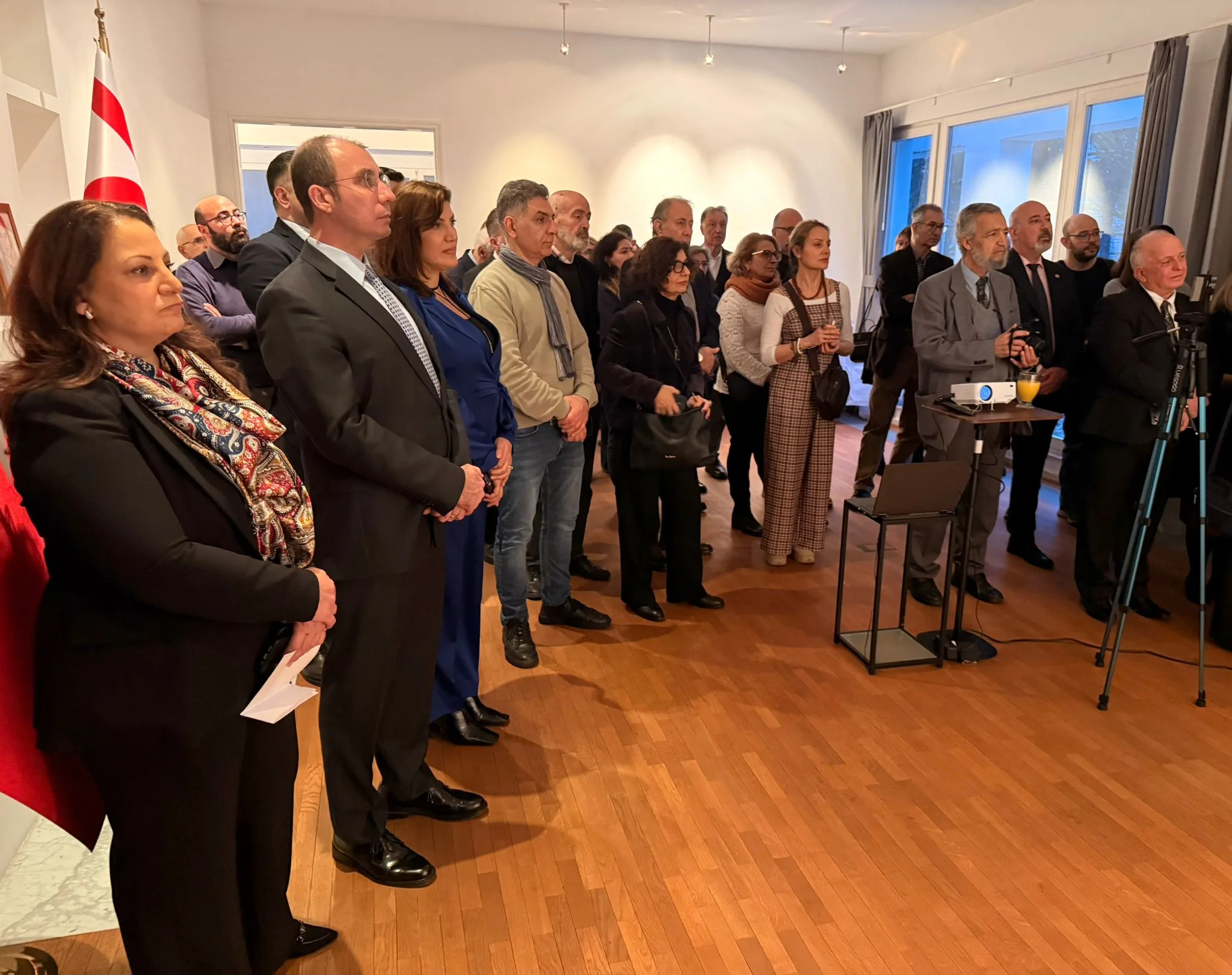 Berlin’de Anlamlı Tanıtım: “Uzay’ın Şairi Osman Türkay” Okurla Buluştu