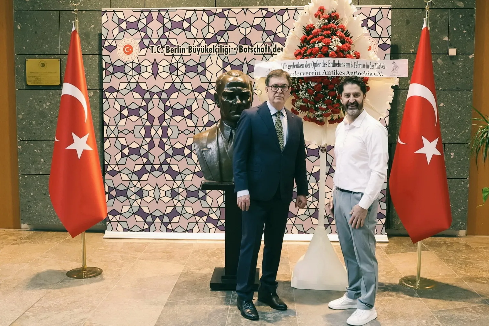 Berlin Büyükelçiliği’nde Anlamlı 6 Şubat Depremi Anma Töreni