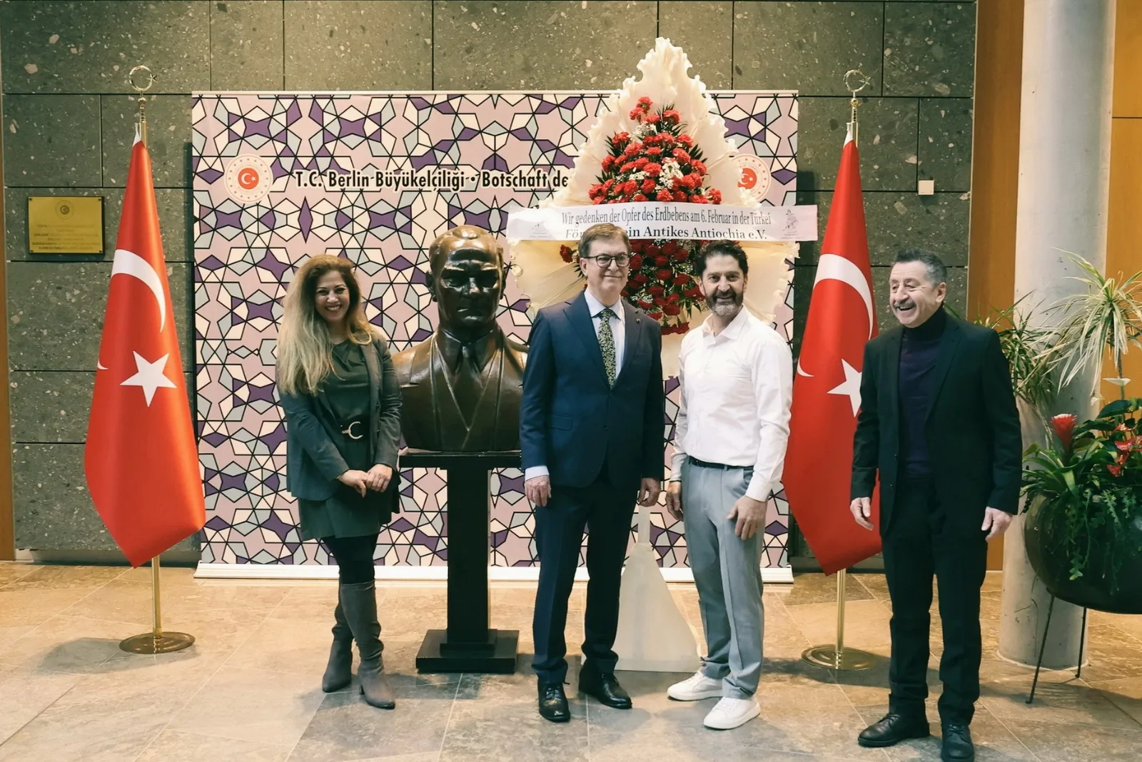 Berlin Büyükelçiliği’nde Anlamlı 6 Şubat Depremi Anma Töreni