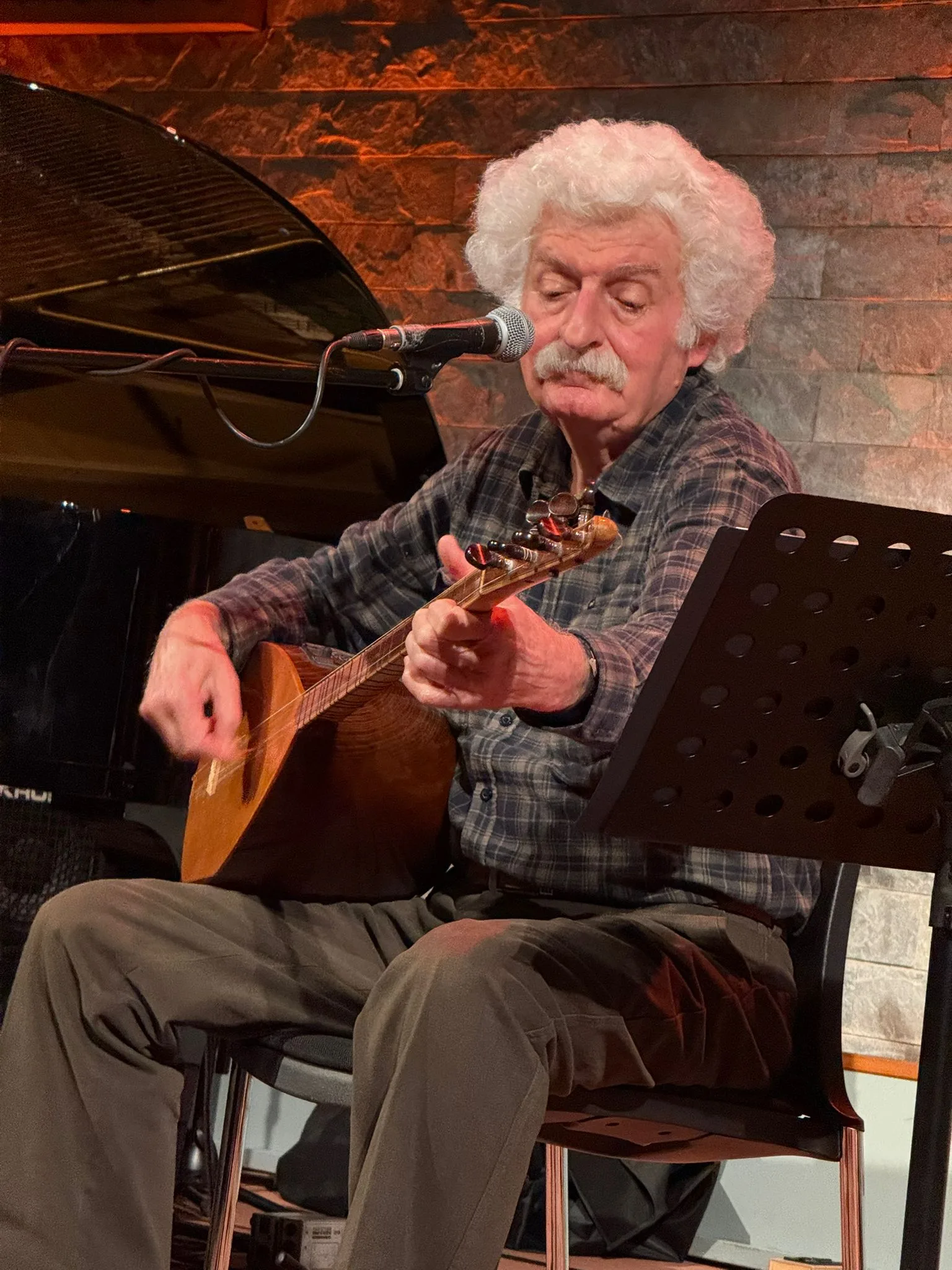 Mustafa Yeşilyurt 45. Sanat Yılını Berlin’de Ezgilerle Kutladı