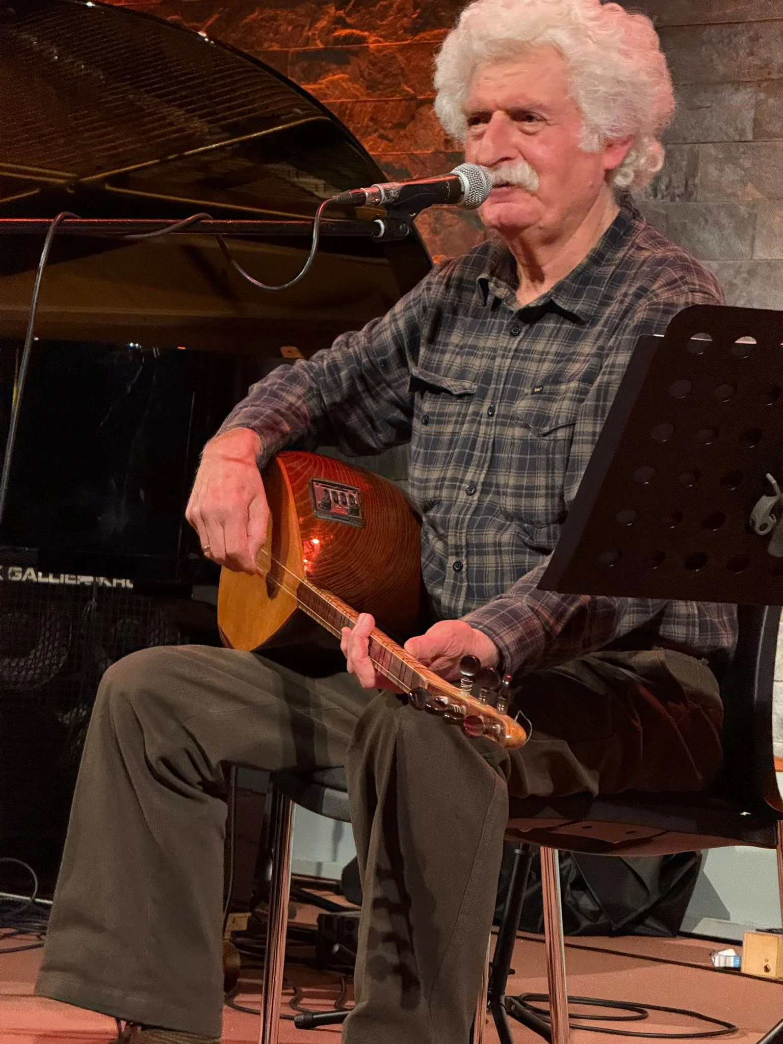 Mustafa Yeşilyurt 45. Sanat Yılını Berlin’de Ezgilerle Kutladı