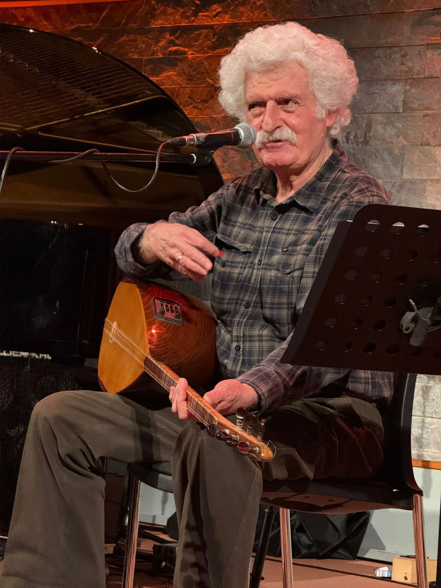 Mustafa Yeşilyurt 45. Sanat Yılını Berlin’de Ezgilerle Kutladı