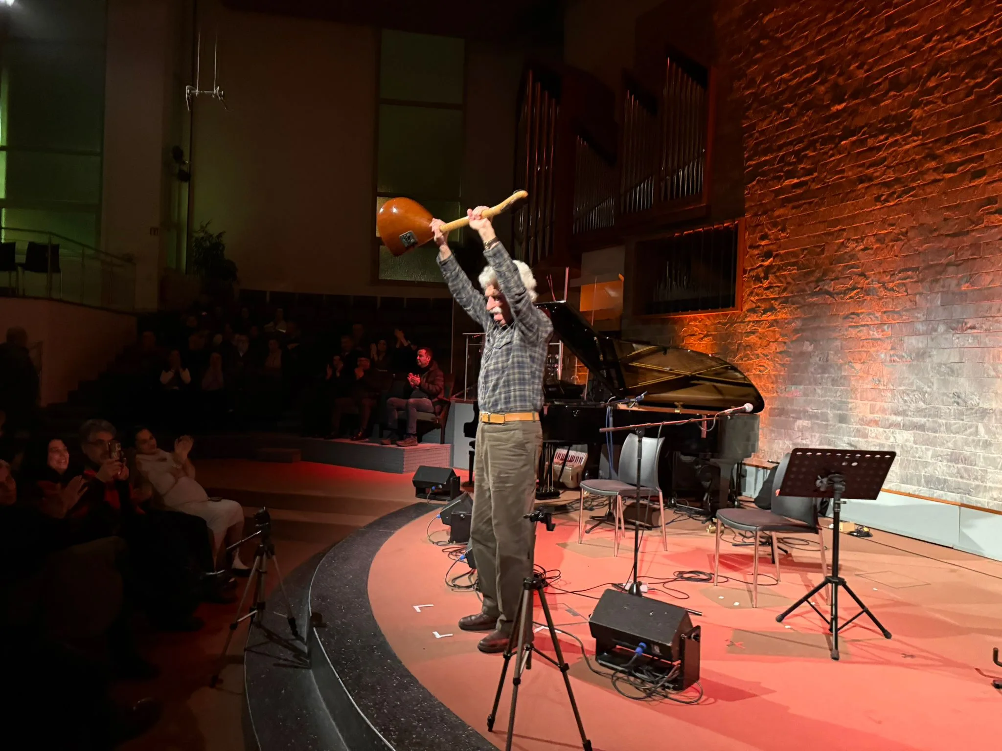 Mustafa Yeşilyurt 45. Sanat Yılını Berlin’de Ezgilerle Kutladı