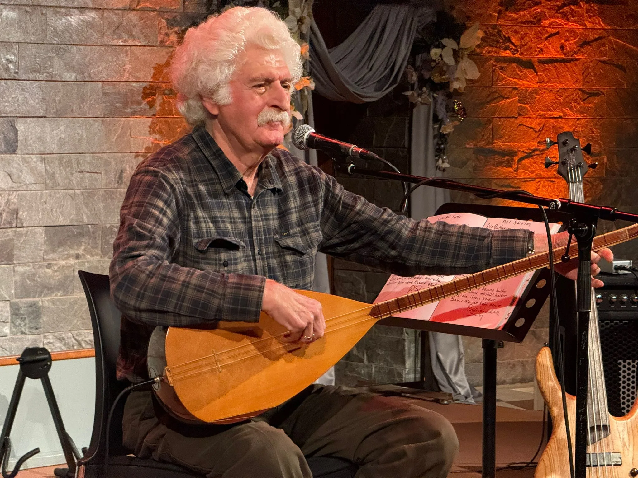 Mustafa Yeşilyurt 45. Sanat Yılını Berlin’de Ezgilerle Kutladı