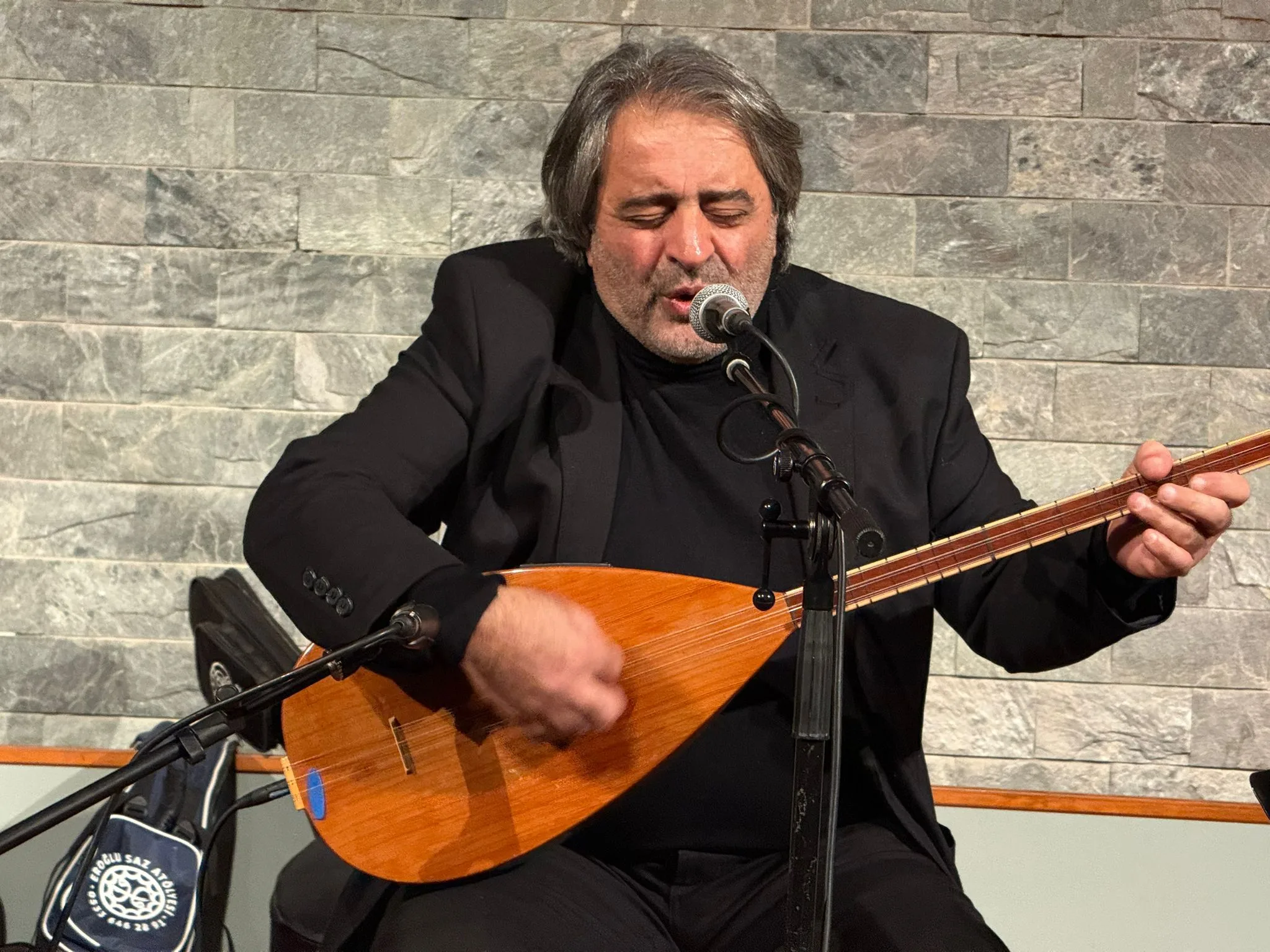 Mustafa Yeşilyurt 45. Sanat Yılını Berlin’de Ezgilerle Kutladı