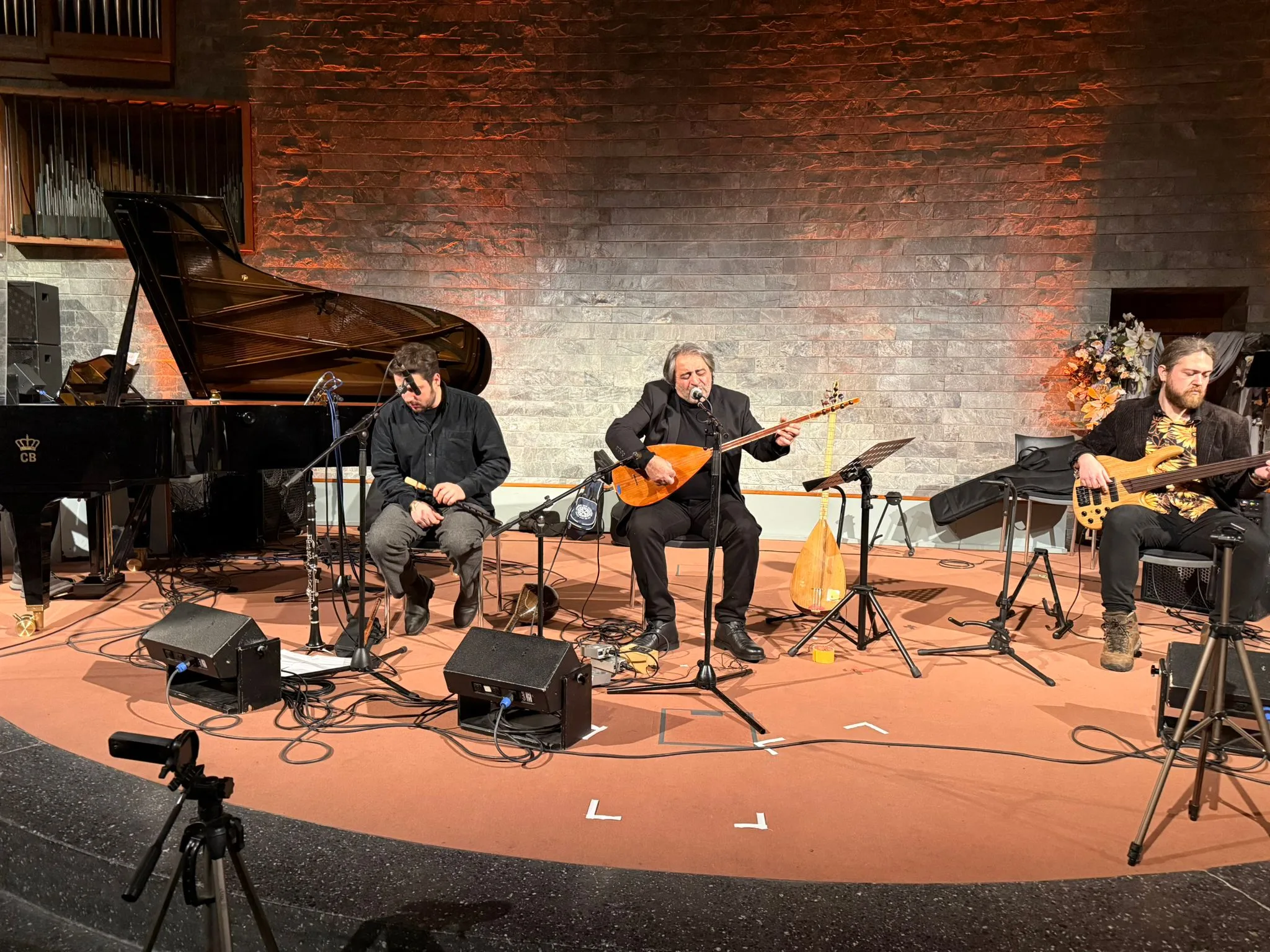 Mustafa Yeşilyurt 45. Sanat Yılını Berlin’de Ezgilerle Kutladı