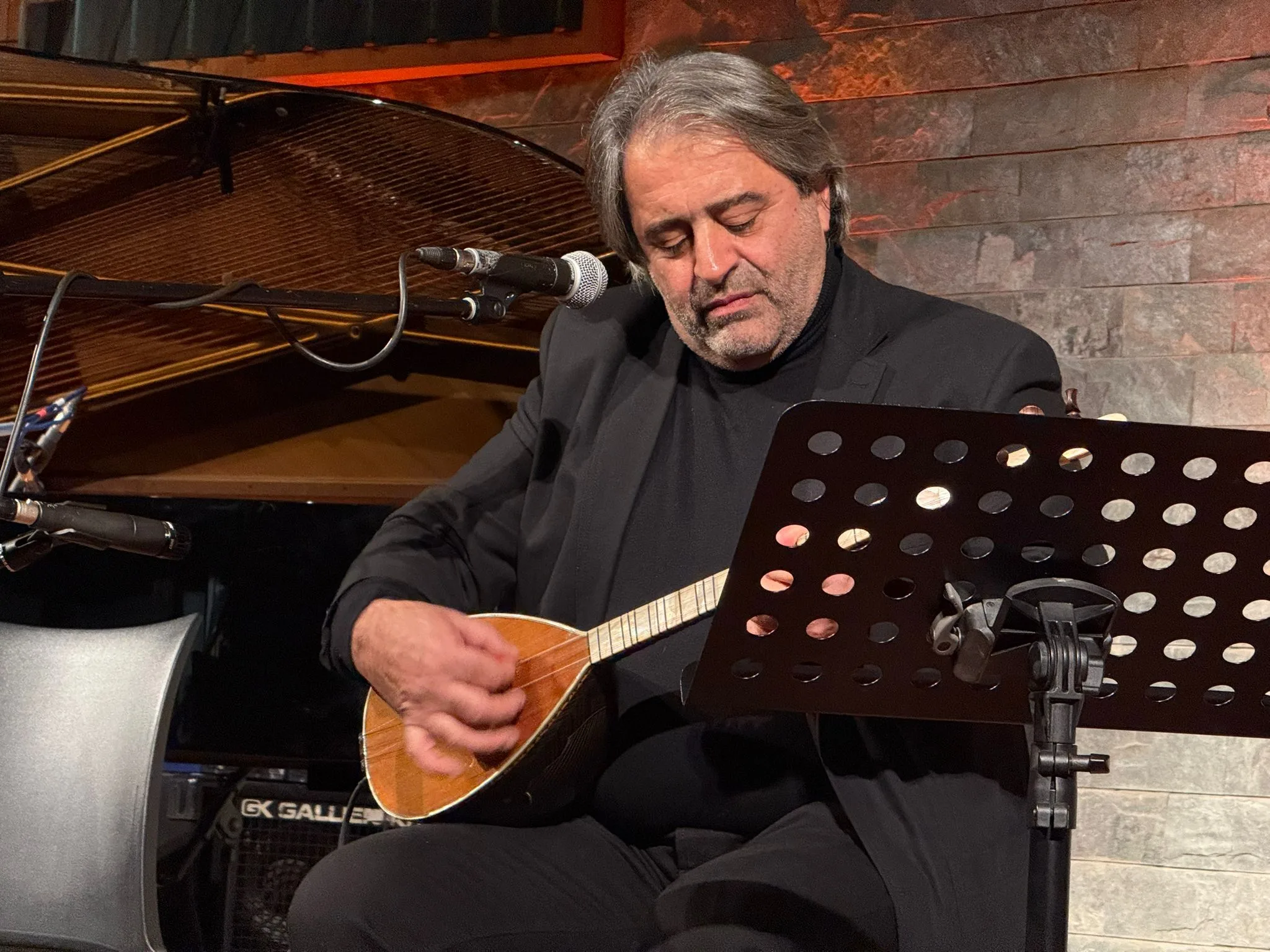 Mustafa Yeşilyurt 45. Sanat Yılını Berlin’de Ezgilerle Kutladı