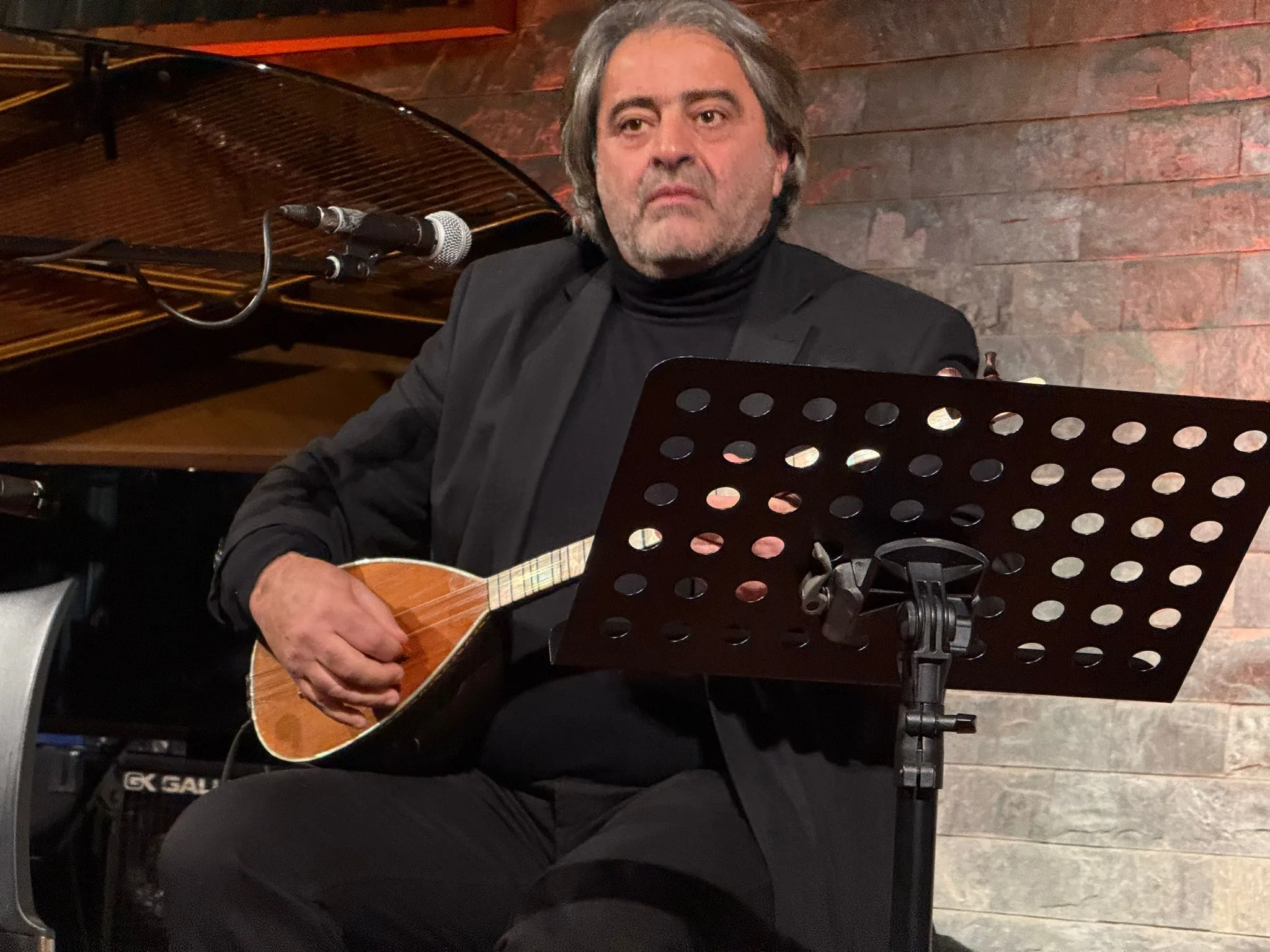 Mustafa Yeşilyurt 45. Sanat Yılını Berlin’de Ezgilerle Kutladı