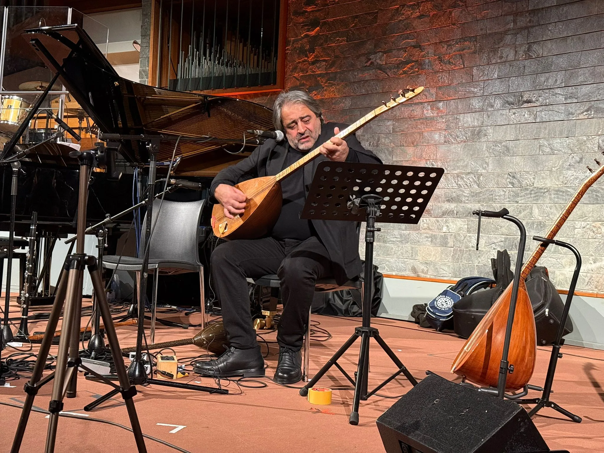 Mustafa Yeşilyurt 45. Sanat Yılını Berlin’de Ezgilerle Kutladı