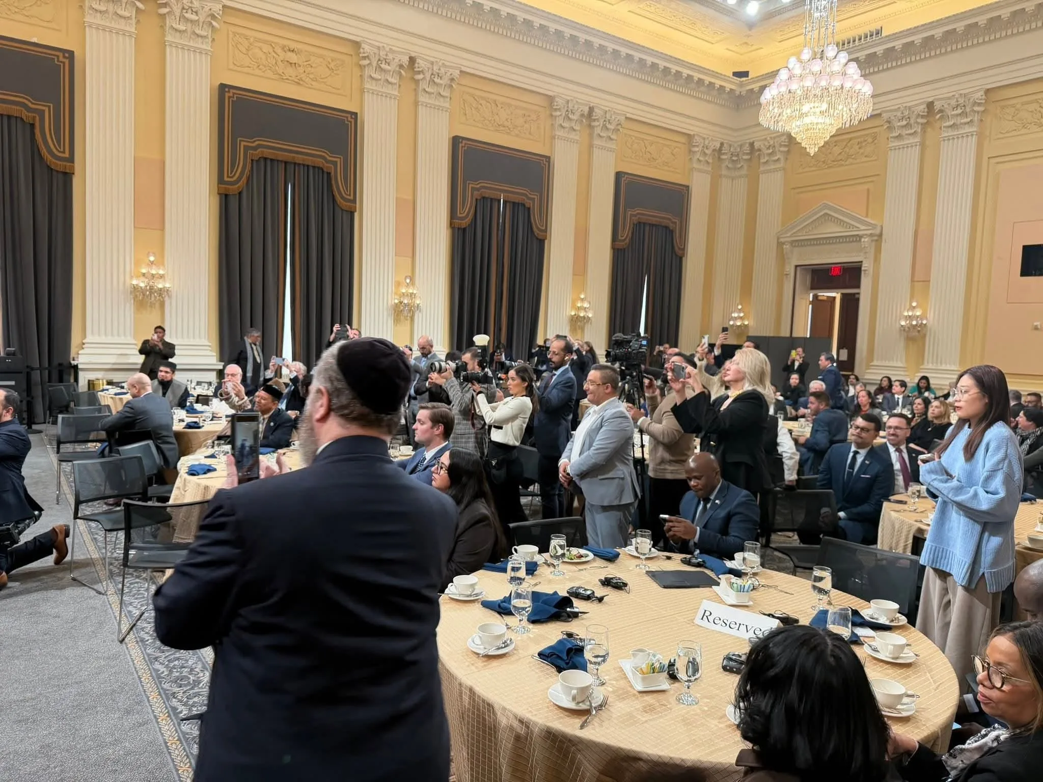 AABK İnanç Yol Erkan Kurulu Başkanı Ecevit Emre’den Washington’da Uluslararası İnanç ve Haklar Vurgusu