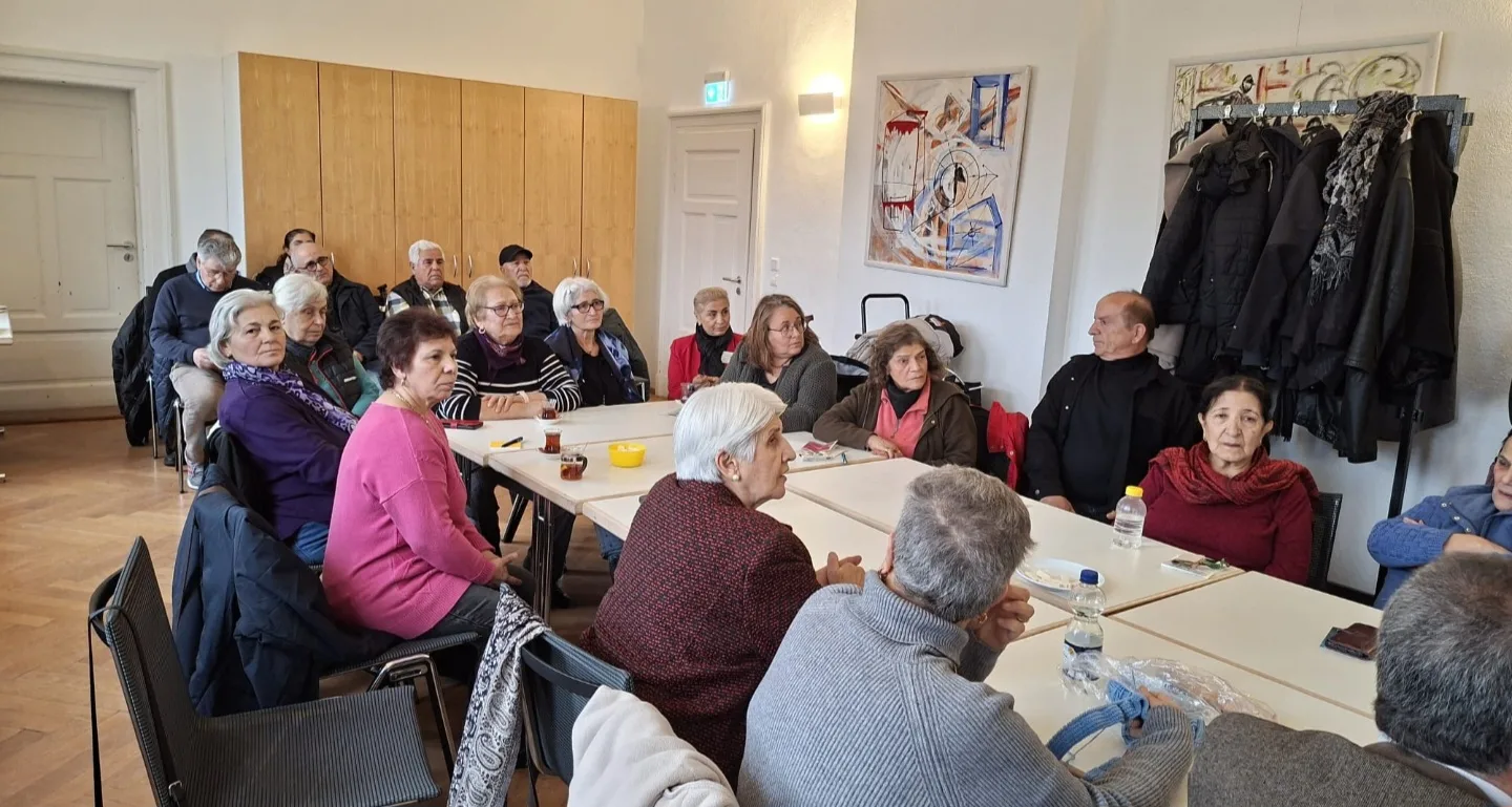 Nürnberg’de Emeklilere Yönelik Bilgilendirme Toplantısı Yoğun İlgi Gördü