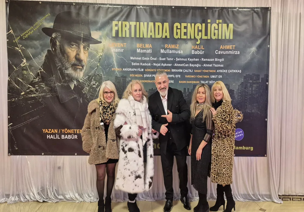 “Fırtınada Gençliğim” Görkemli Gala ile İzleyiciyle Buluştu