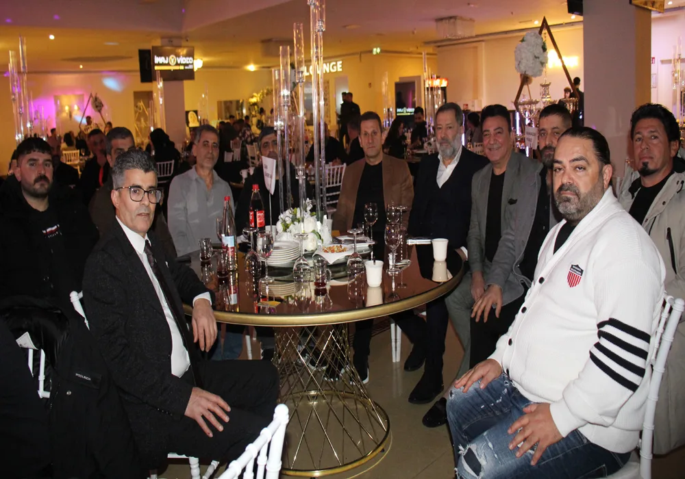 “Fırtınada Gençliğim” Görkemli Gala ile İzleyiciyle Buluştu
