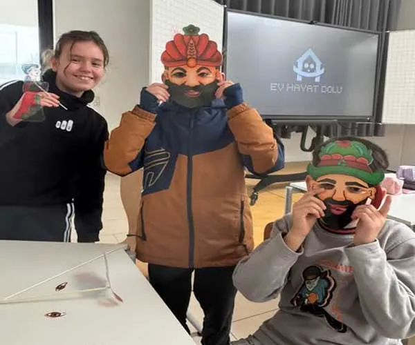 Nürnberg`de Hacivat ve Karagöz ile Ramazan Buluşması