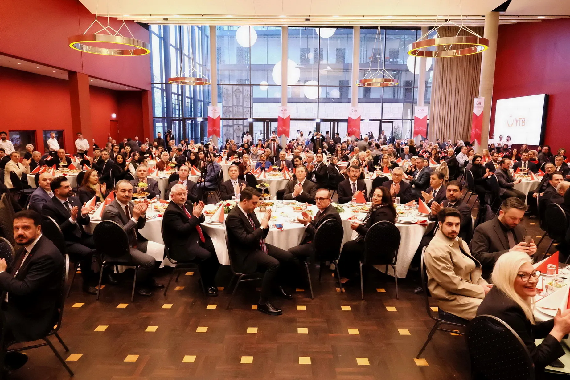 Berlin Büyükelçiliği’nde Kardeşlik İftarı