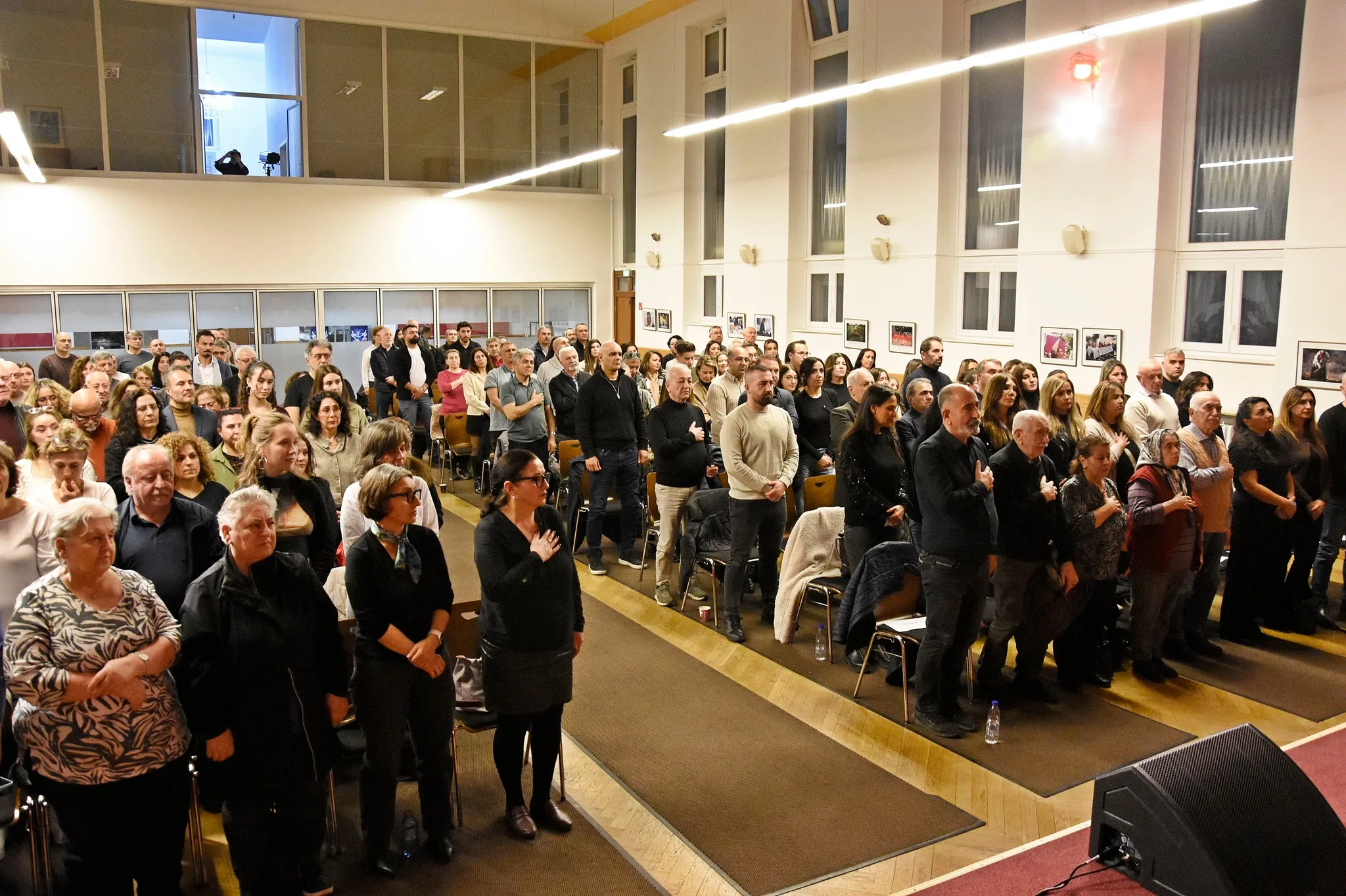 Berlin Cemevi’nde Alevi Deyiş ve Nefesleri Yankılandı