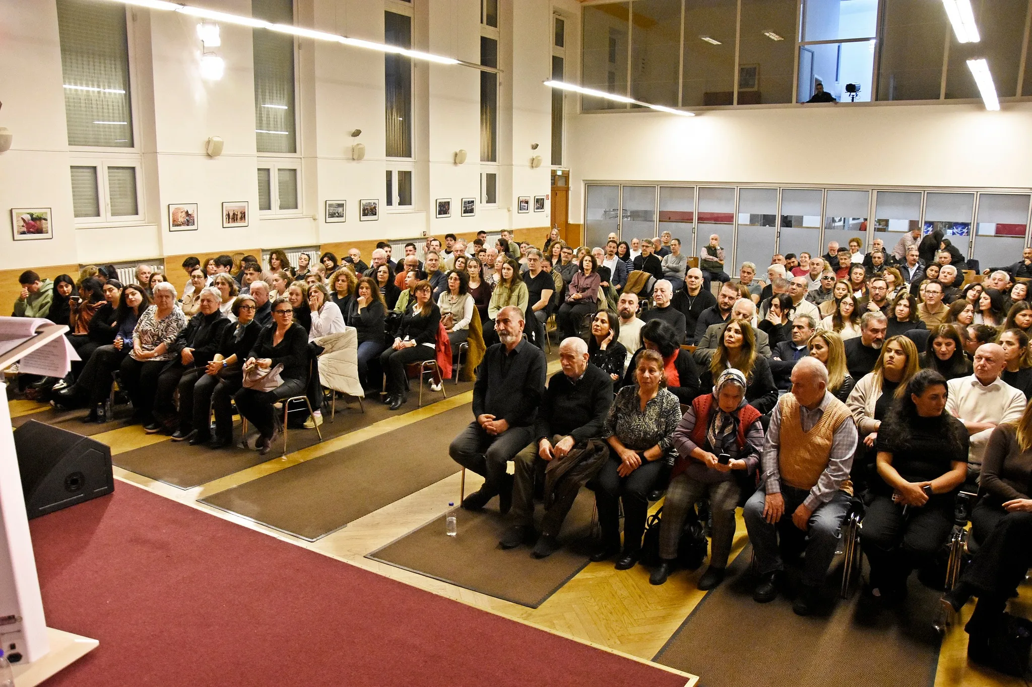 Berlin Cemevi’nde Alevi Deyiş ve Nefesleri Yankılandı
