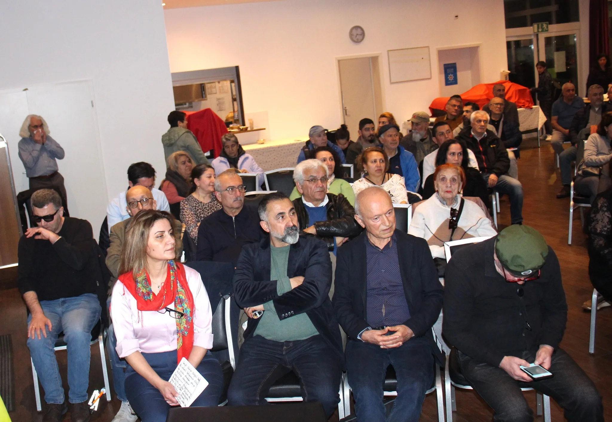 HAMBURG’DA AZİZ NESİN VAKFI İÇİN ANLAMLI DAYANIŞMA GECESİ