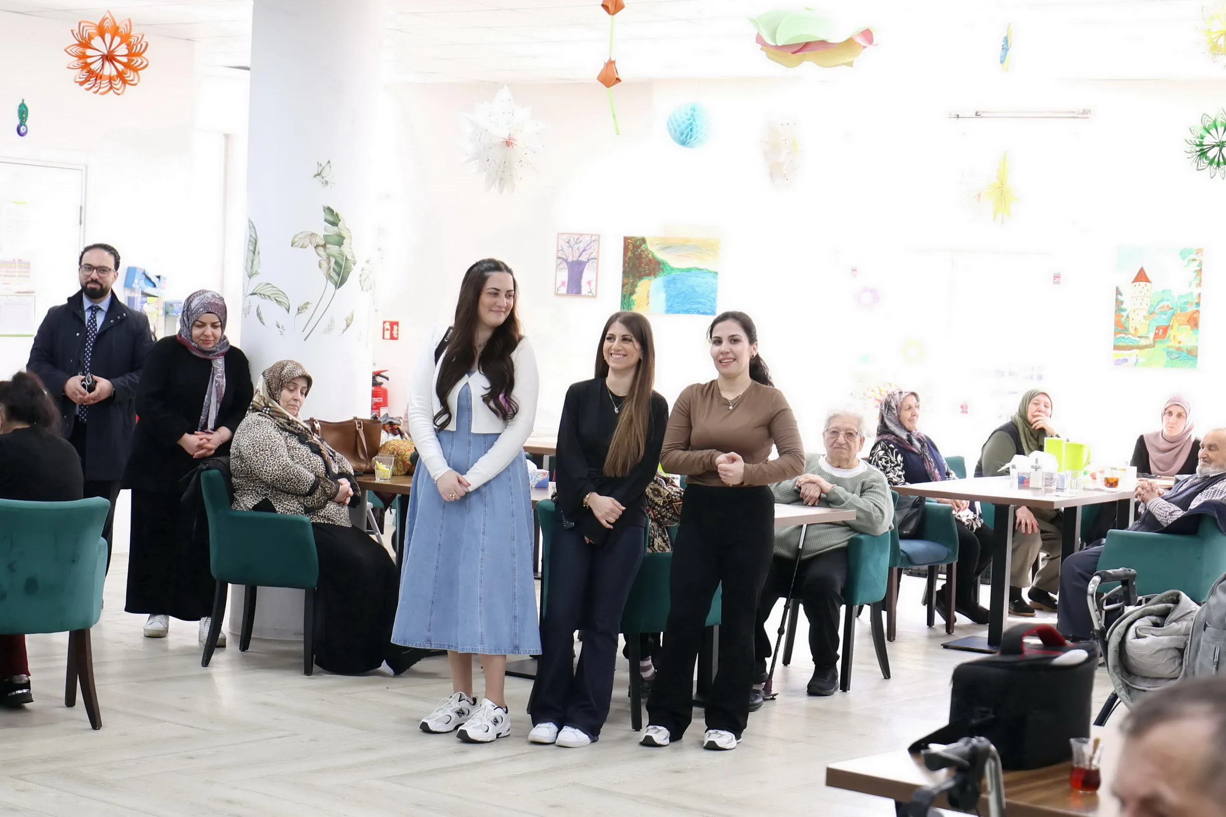 Berlin’de Papatyam Bakımevi’nde Gönül Köprüleri Kuruldu