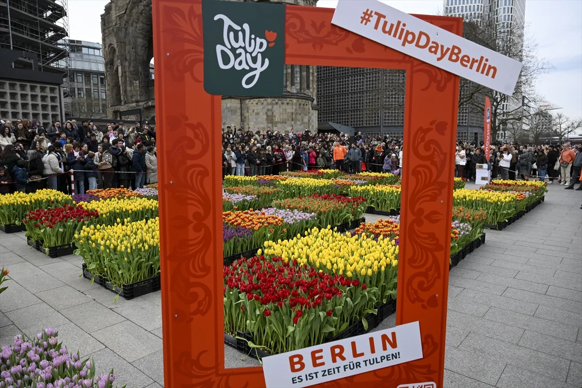 Berlin’de “Lale Günü” Coşkusu