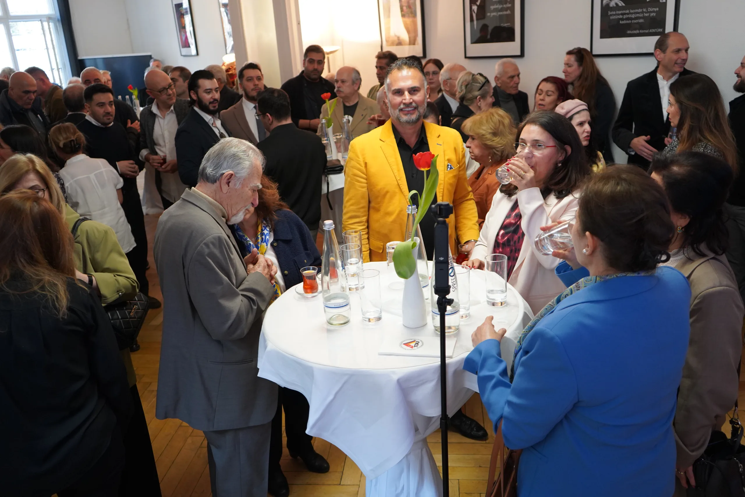 Berlin’de TDU’dan Görkemli Şeker Bayramı Resepsiyonu