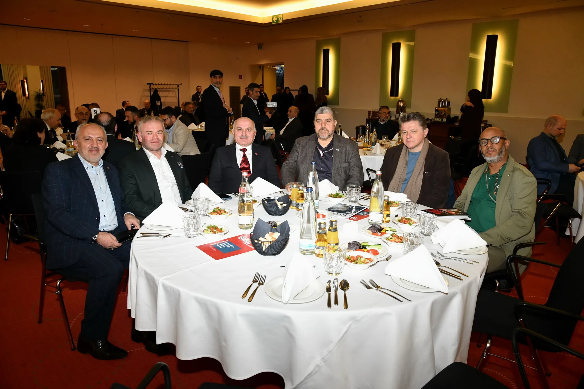 Saadet Partisi Genel Başkanı Mahmut Arıkan’dan Berlin’de Kritik Mesajlar