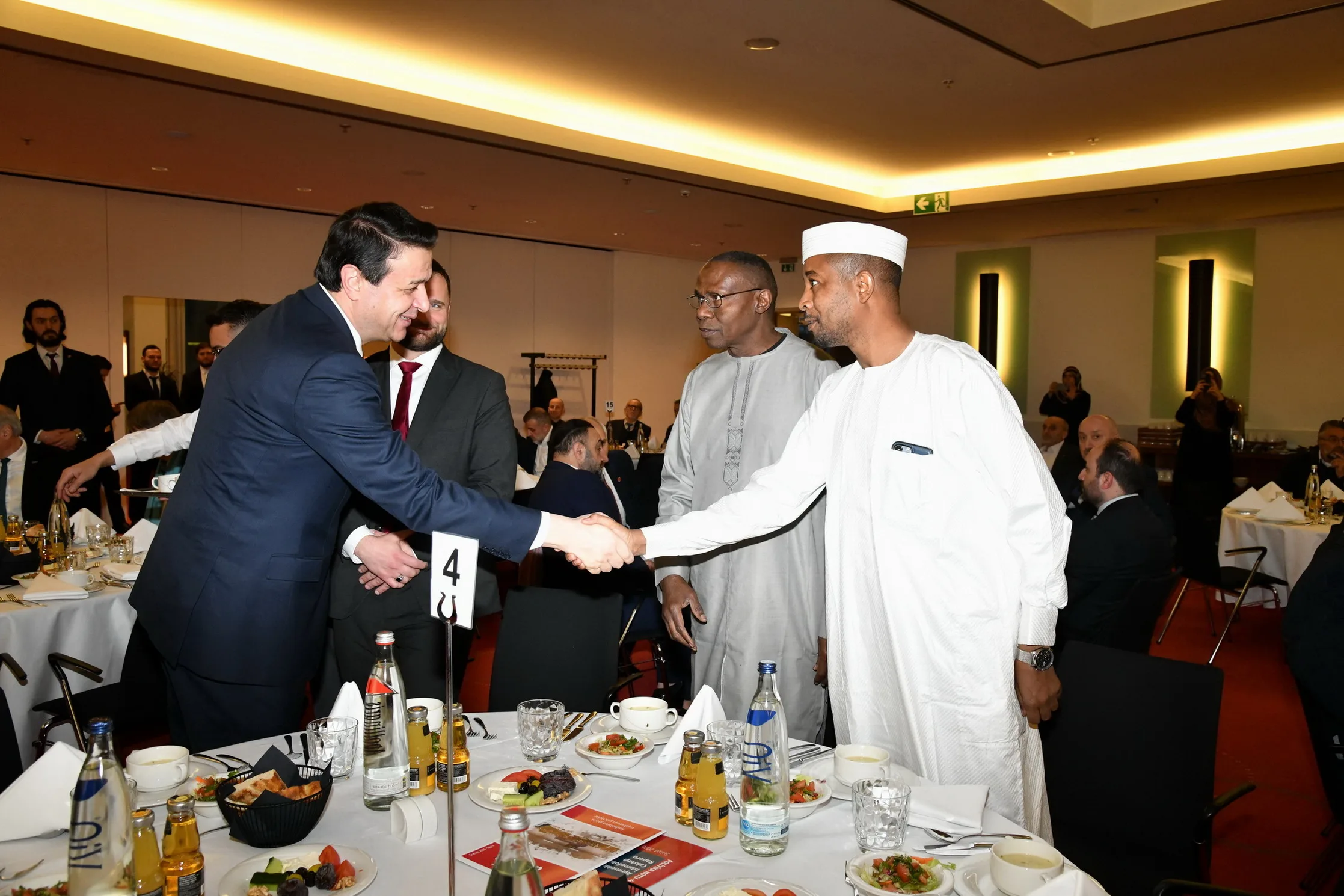 Saadet Partisi Genel Başkanı Mahmut Arıkan’dan Berlin’de Kritik Mesajlar