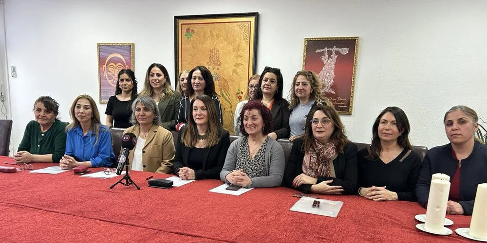 Almanya’daki Alevi kadın örgütlerinden 8 Mart deklarasyonu: “Birlikte mücadele, birlikte özgürlük”