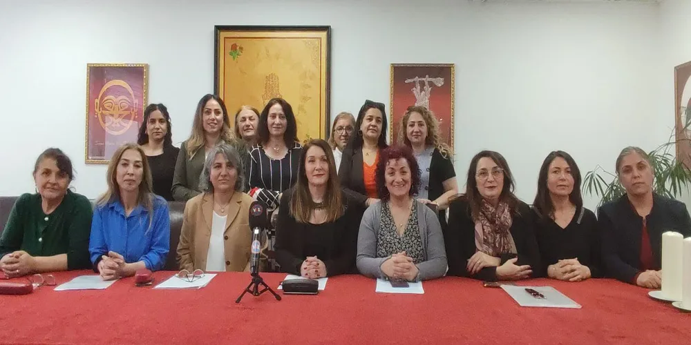 Almanya’daki Alevi kadın örgütlerinden 8 Mart deklarasyonu: “Birlikte mücadele, birlikte özgürlük”