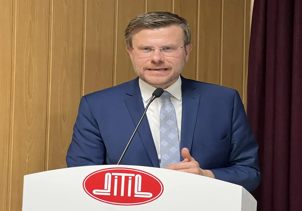 SPD’li Arif Taşdelen’den cami ve cem evlerine bütçe desteği girişimi