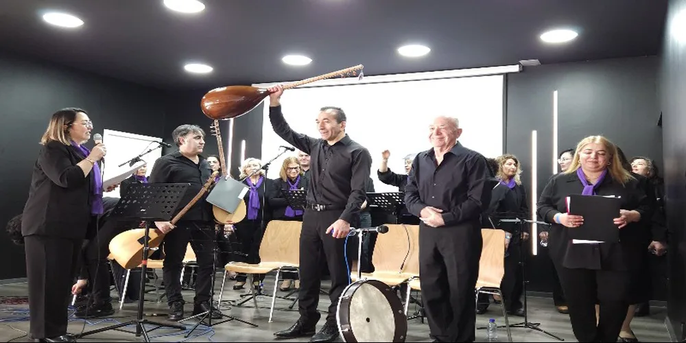 Oberhausen’de 8 Mart Coşkusu: Kadınlar Salona Sığmadı