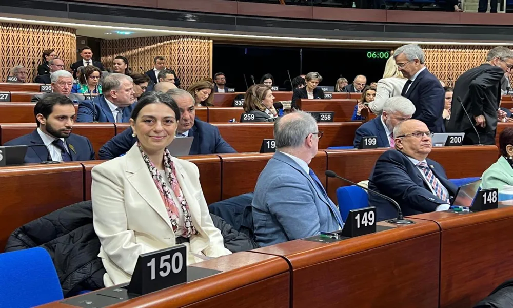 CHP Strazburg Birliği’nden Sinem Dedetaş’a Tebrik