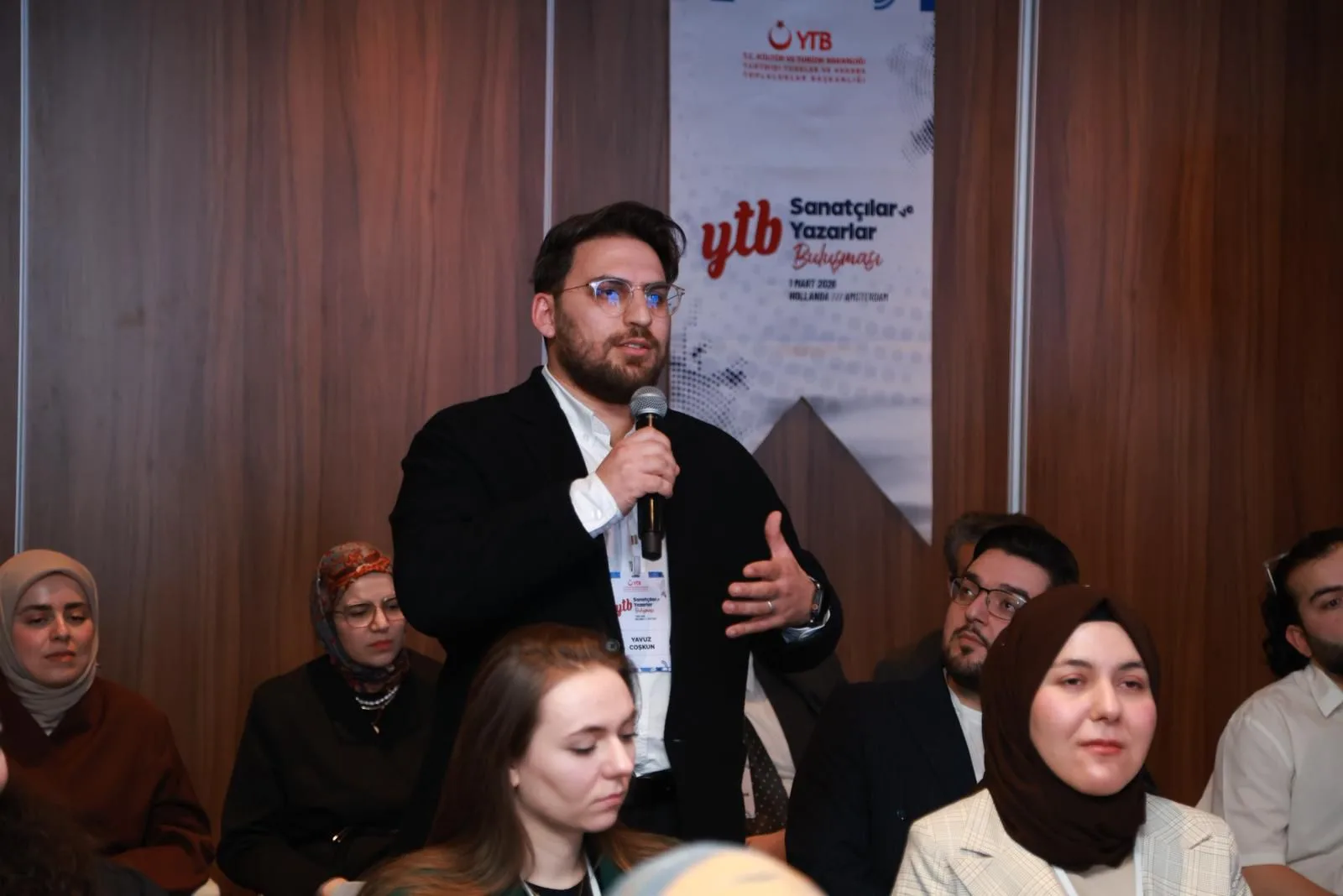 YTB Avrupa’daki Sanat Dünyasını Amsterdam’da Bir Araya Getirdi