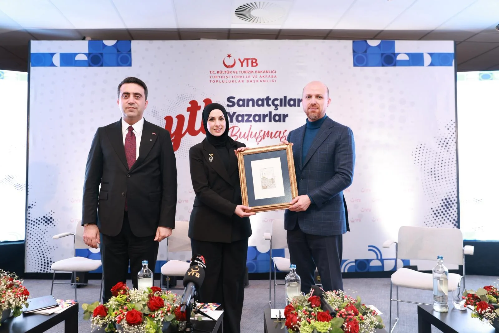 YTB Avrupa’daki Sanat Dünyasını Amsterdam’da Bir Araya Getirdi