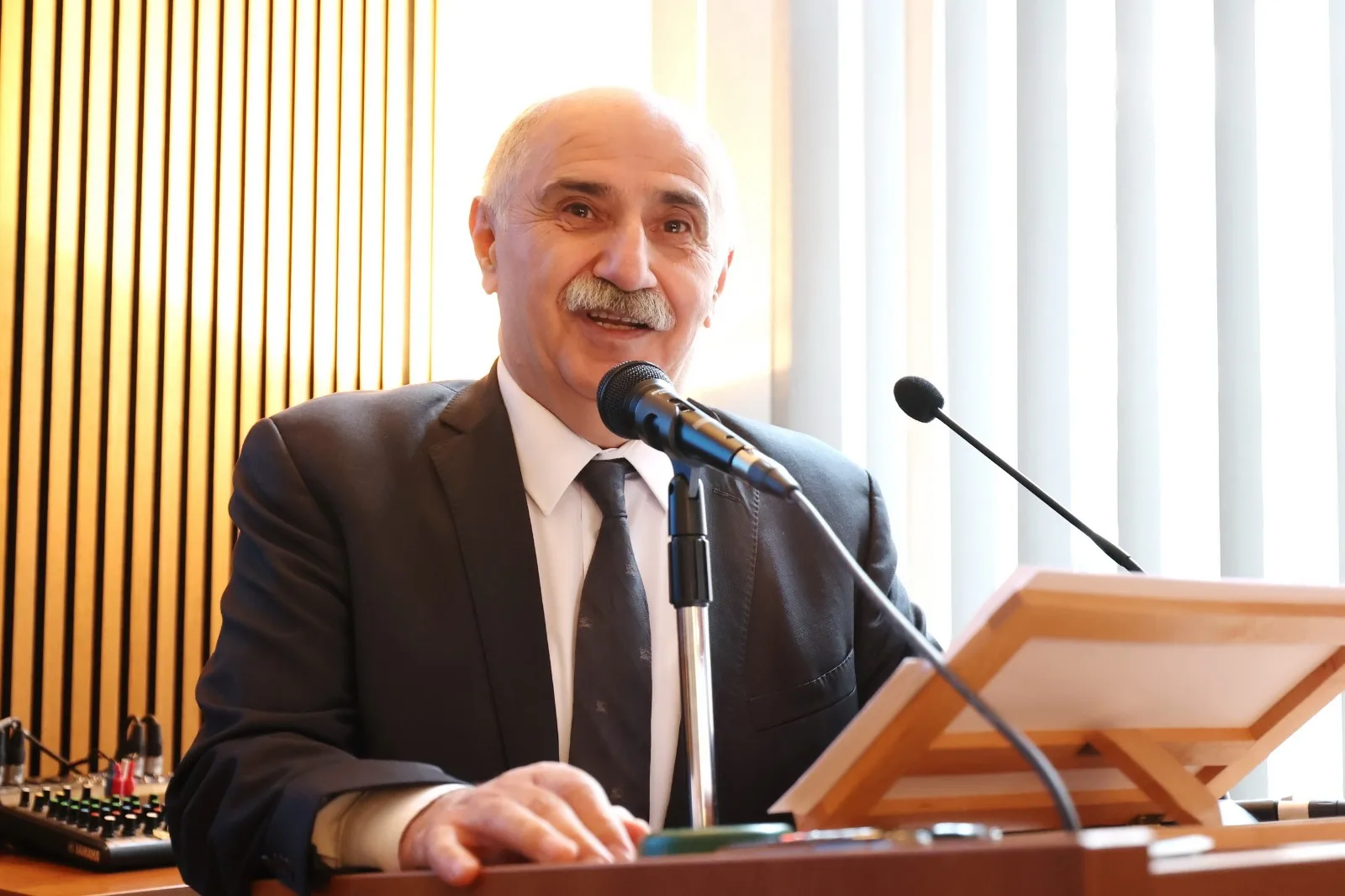 Berlin’de TDU’dan Görkemli Şeker Bayramı Resepsiyonu