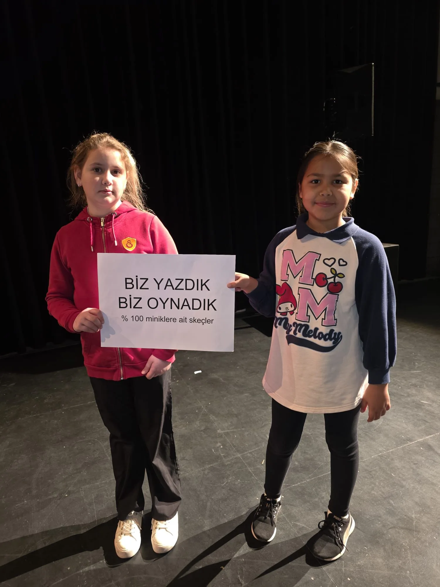 Brüksel’de Türkçe kahkaha yankılandı