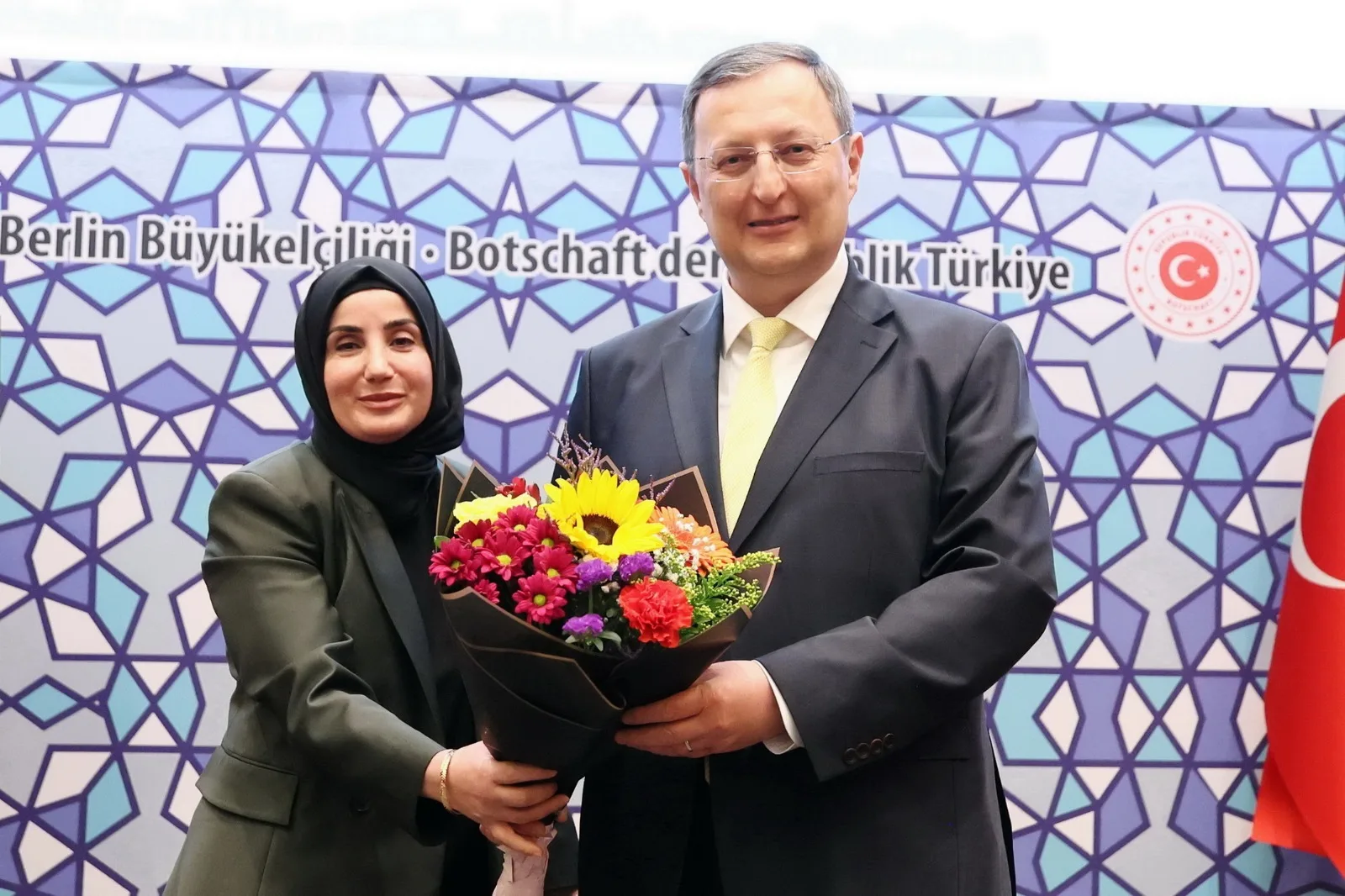 Berlin’de Tıp Dünyasının Kalbi Büyükelçilikte Attı