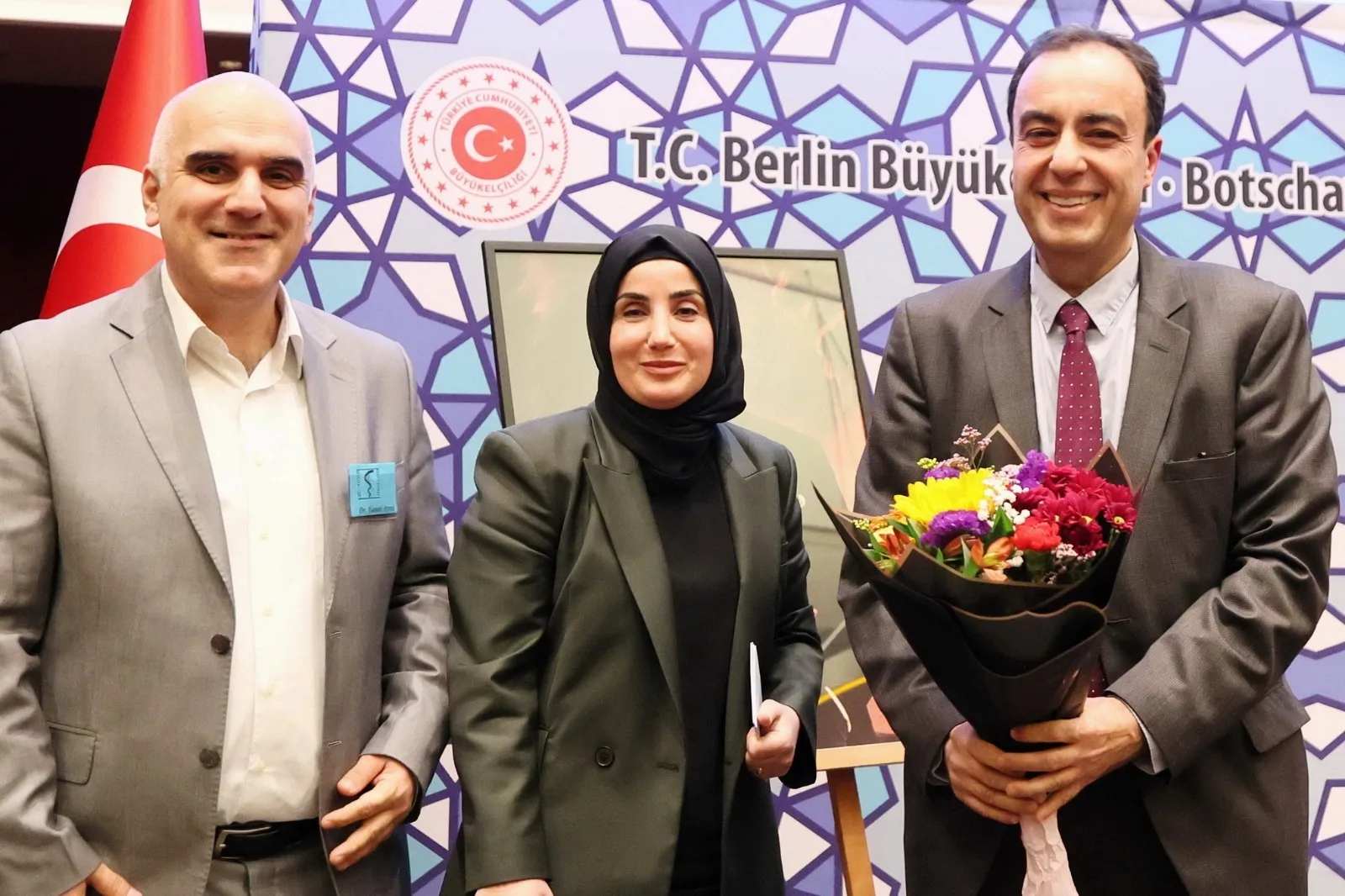Berlin’de Tıp Dünyasının Kalbi Büyükelçilikte Attı