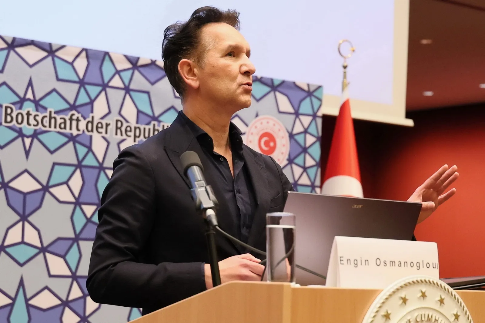 Berlin’de Tıp Dünyasının Kalbi Büyükelçilikte Attı