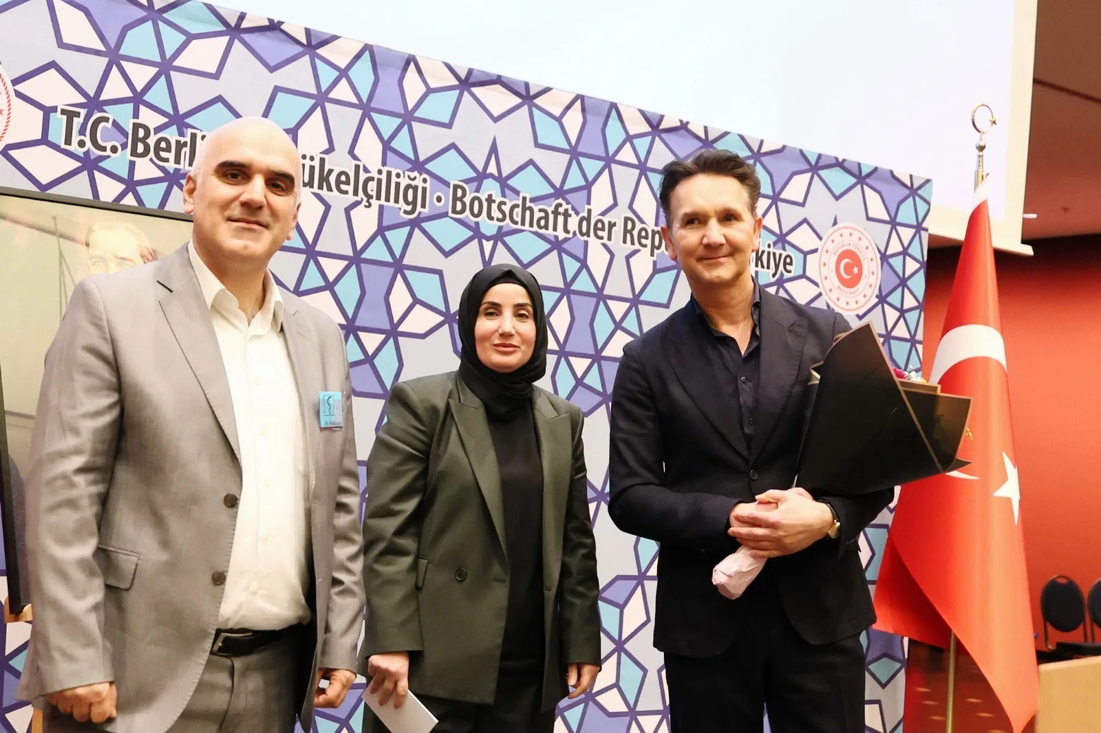 Berlin’de Tıp Dünyasının Kalbi Büyükelçilikte Attı