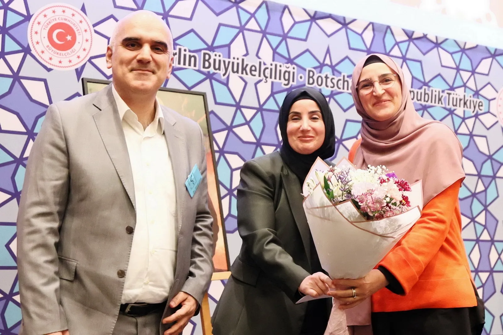 Berlin’de Tıp Dünyasının Kalbi Büyükelçilikte Attı