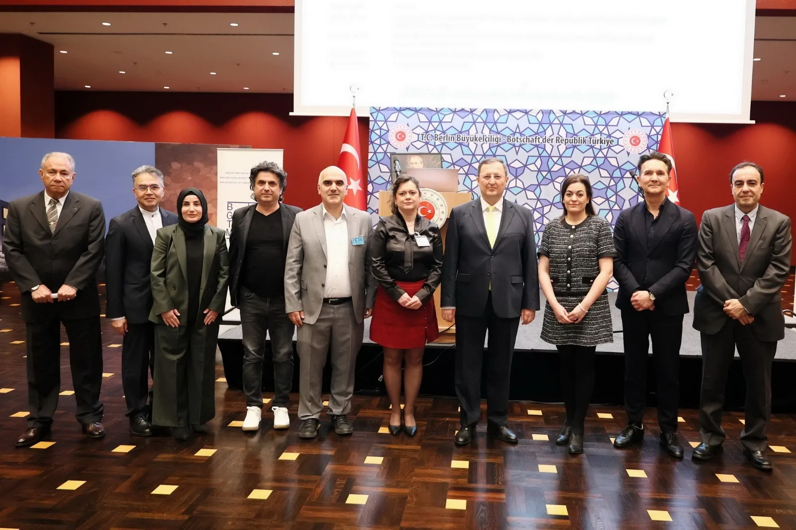 Berlin’de Tıp Dünyasının Kalbi Büyükelçilikte Attı