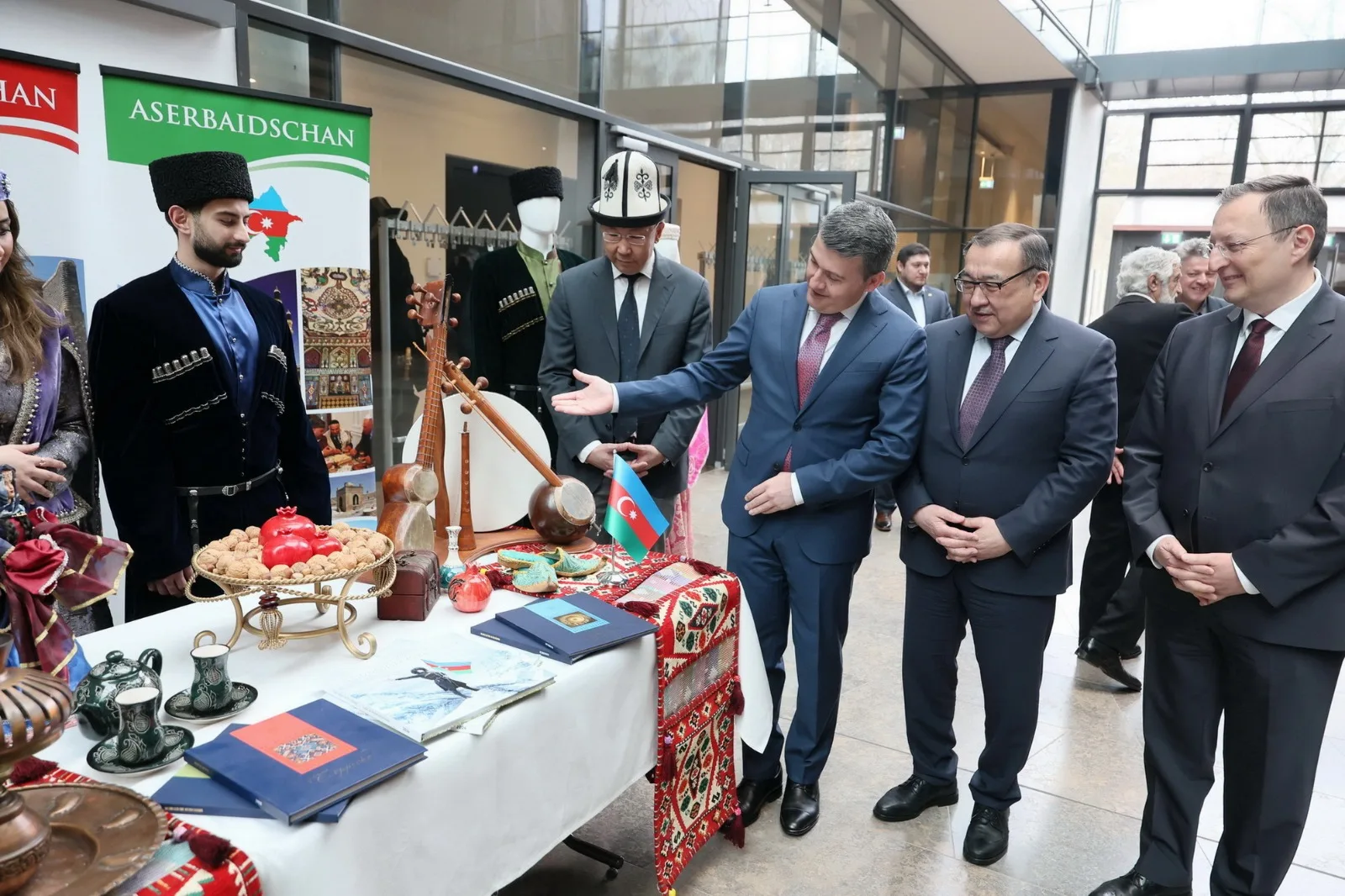 Berlin’de Türk Dünyasının Kalbi Nevruz’la Attı