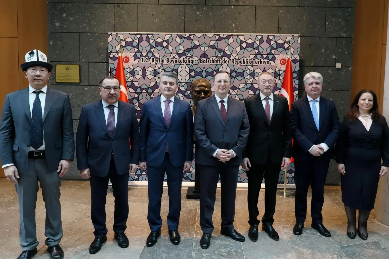 Berlin’de Türk Dünyasının Kalbi Nevruz’la Attı