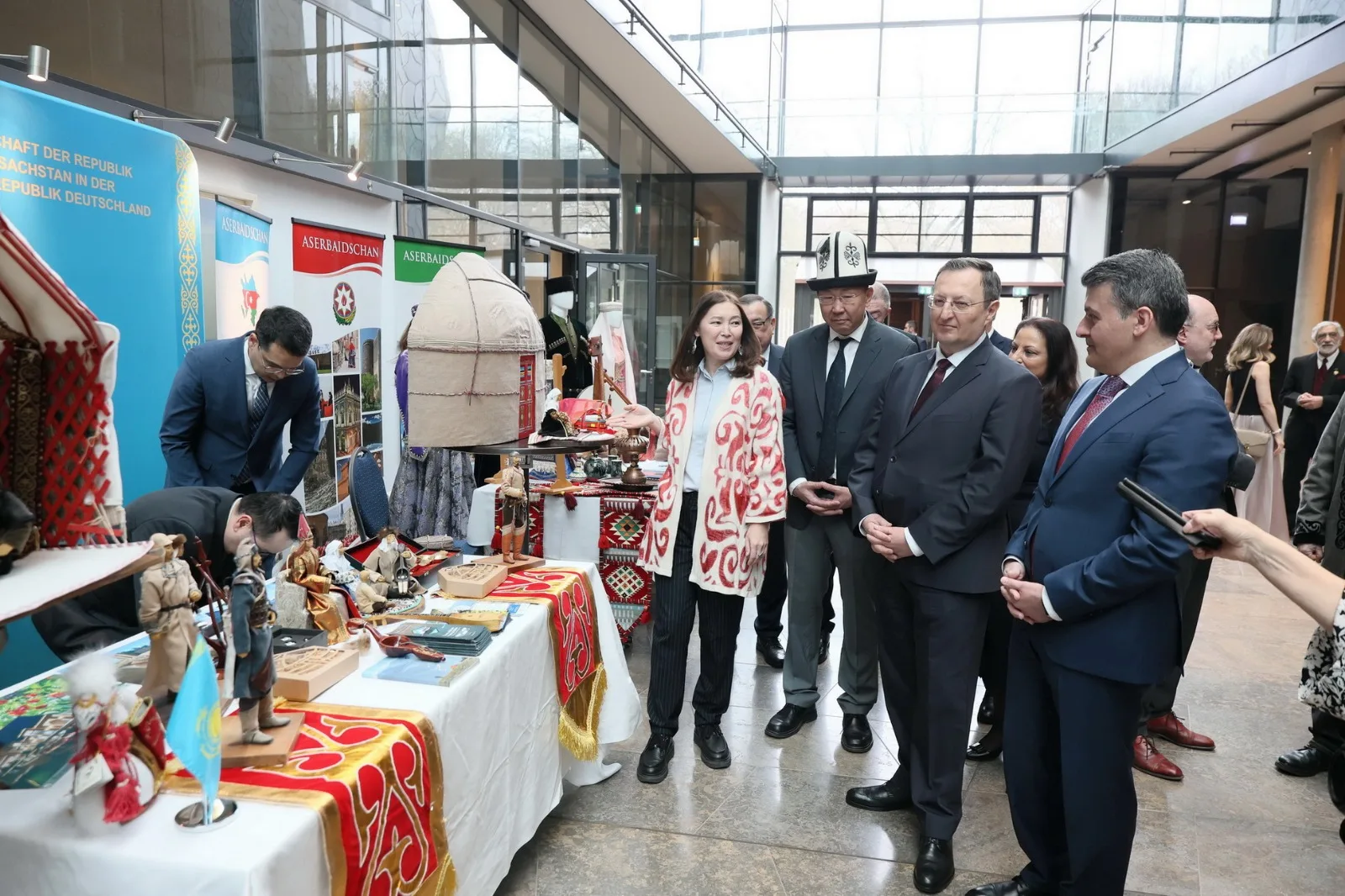 Berlin’de Türk Dünyasının Kalbi Nevruz’la Attı