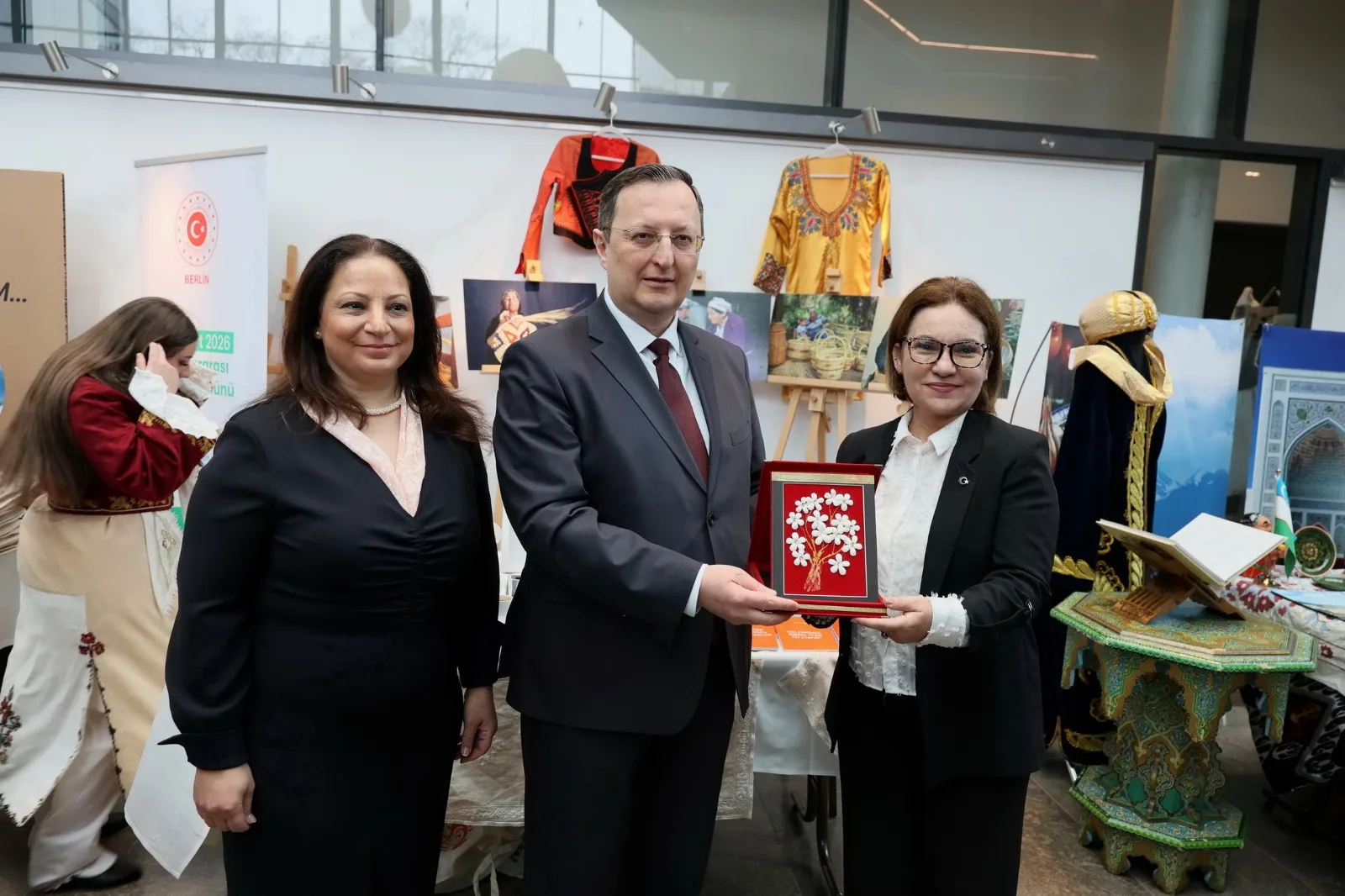 Berlin’de Türk Dünyasının Kalbi Nevruz’la Attı