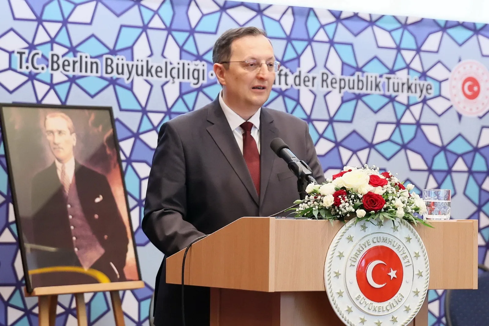 Berlin’de Türk Dünyasının Kalbi Nevruz’la Attı