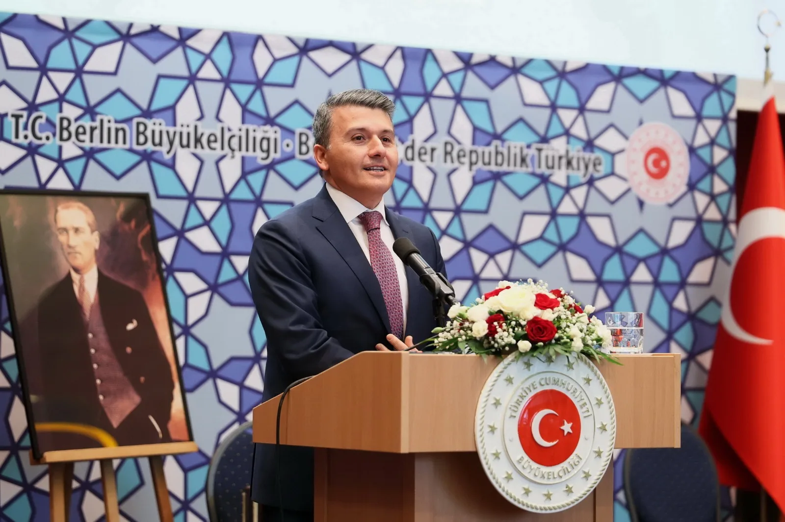 Berlin’de Türk Dünyasının Kalbi Nevruz’la Attı