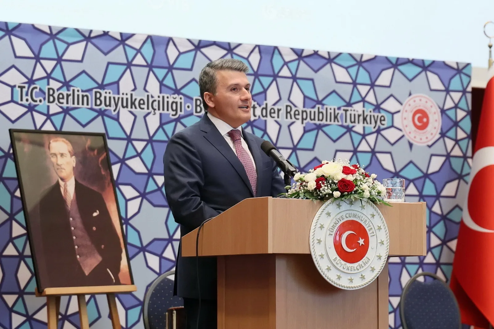 Berlin’de Türk Dünyasının Kalbi Nevruz’la Attı