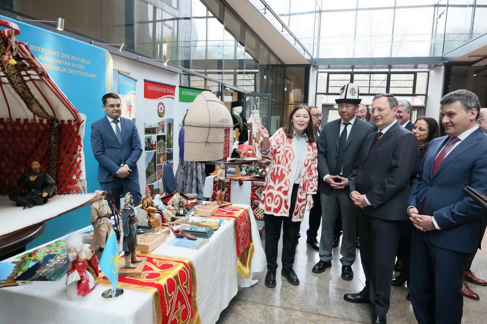 Berlin’de Türk Dünyasının Kalbi Nevruz’la Attı